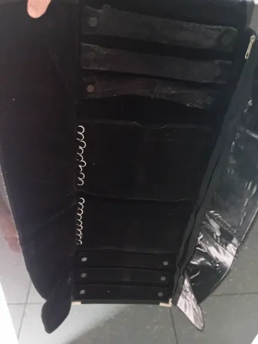Porta Joias de Veludo Preto