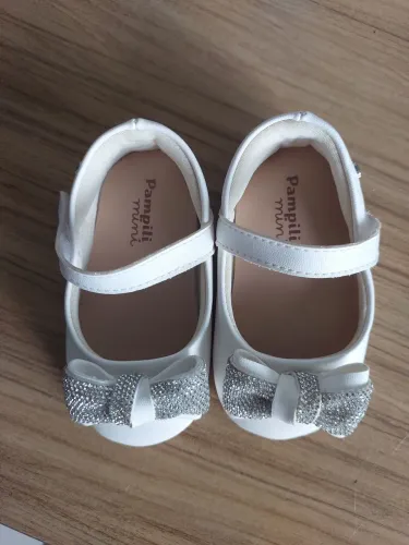 Vendo sapatos para bebê,em perfeito estado! 50 reais,cada um.