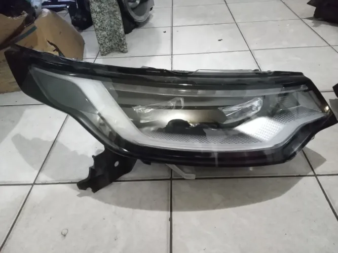 Farol Direito Land Rover Discovery 5 2020 A 2023 Led Xenon