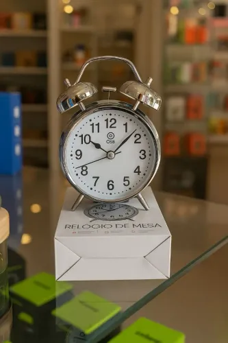 Relógio de mesa retrô