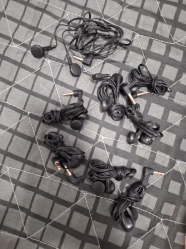 Fones de Ouvido com Fio - Diversos Modelos