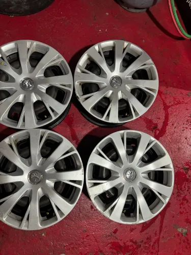 Jogo roda de ferro 4x108 Aro 15 Peugeot 