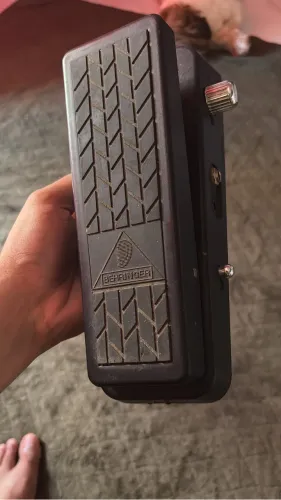 Pedal Hell Baby Wah-Wah Behringer