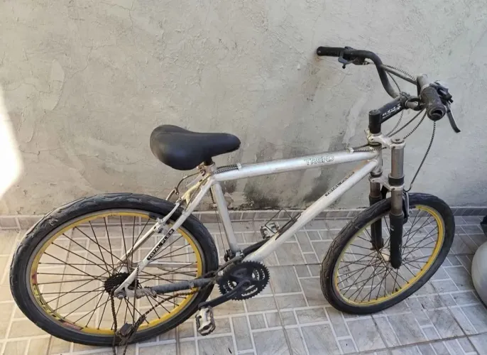 Bicicleta aro 26 caloi