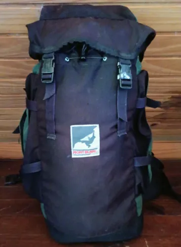 Mochila clássica Mont Blanc 60lt , para montanhismo, camping ou praia