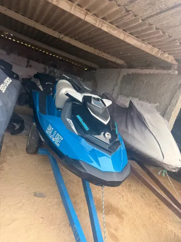 Jet-ski GTI 130  Revisado 