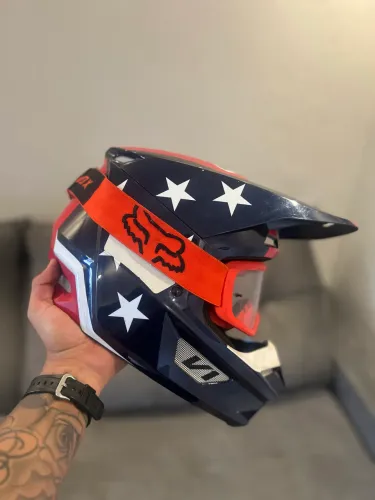 Capacete fox v1 