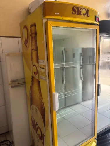 Cervejeira expositora metalfrio 220V 497 Litros entrego