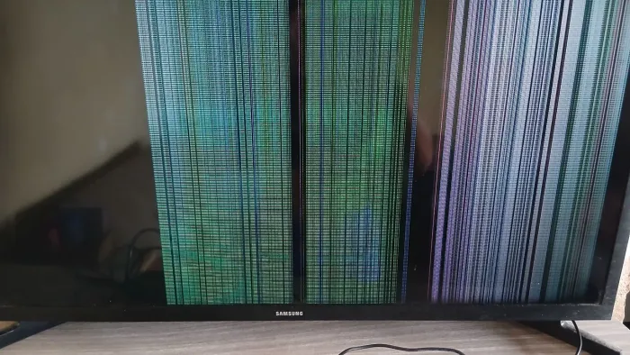 Tv Samsung 32' (com defeito)