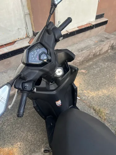 Vendo moto neo 2024