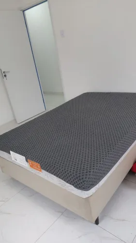 Cama box sem uso. Base ortobom. Colchão importado de molas ensacadas.