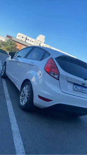 Ford Fiesta 1.5 16V Flex Mec. 5P 2014