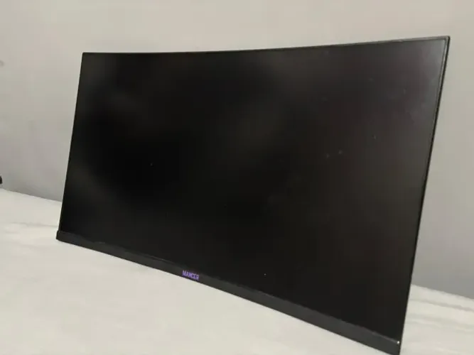 MONITOR MANCER VALAK 180HZ