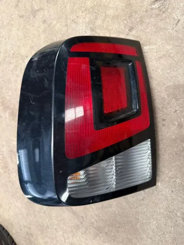 Lanterna Esquerda Volkswagen Saveiro G9 2024 A 2025 Original 
