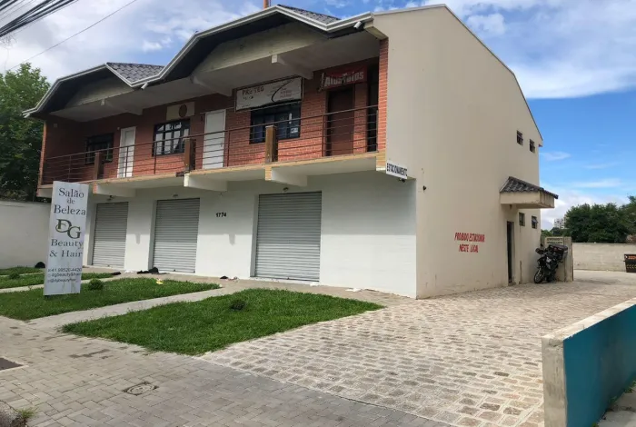 Salas/Conjuntos no bairro Campo Comprido