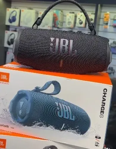 JBL Charge 6 - Som potente, graves intensos e bateria absurda!