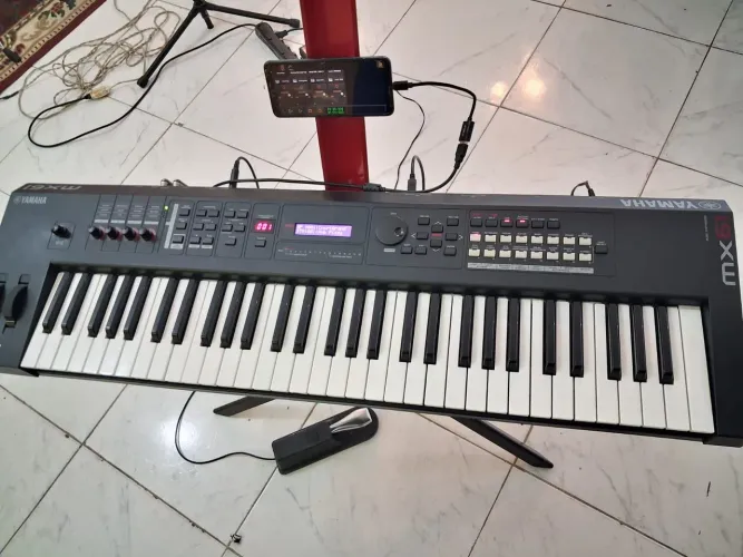 Teclado Yamaha MX61