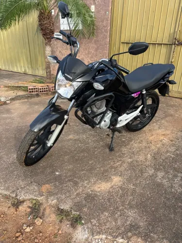 Vendo uma fan 160 única dona