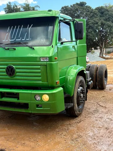 Caminhão VW 35/300