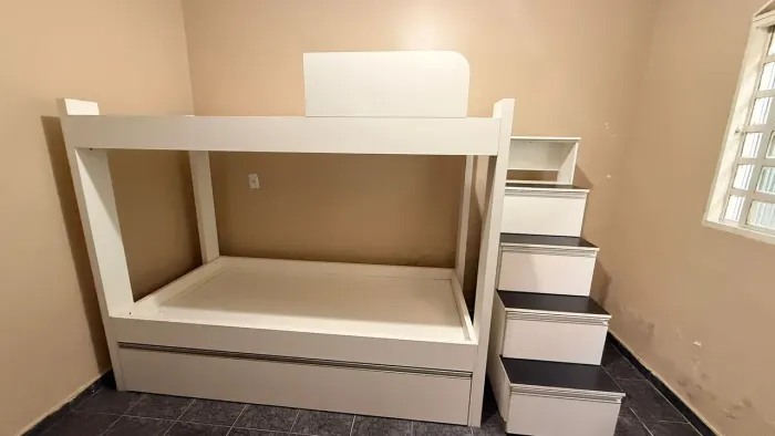 Vende-se Treliche em bom estado!