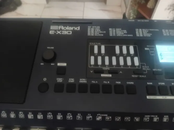 Troco teclado roland Ex30