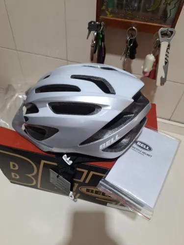Capacete Bell