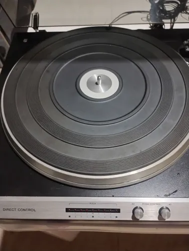 Toca discos Phillips AF 829