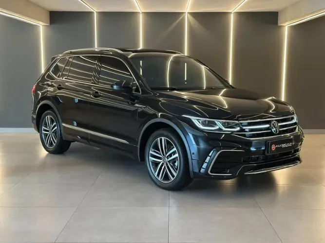 Volkswagen Tiguan Allspac R-line 300 TSI 2.0 2025