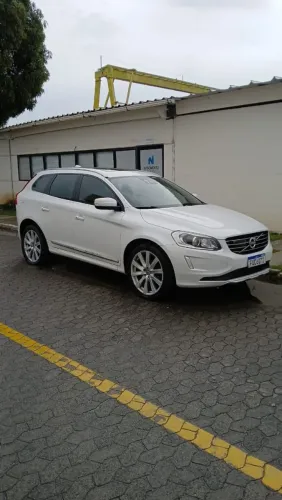 Volvo XC 60 T-6 Inscription 2.0 FWD 5P 2015