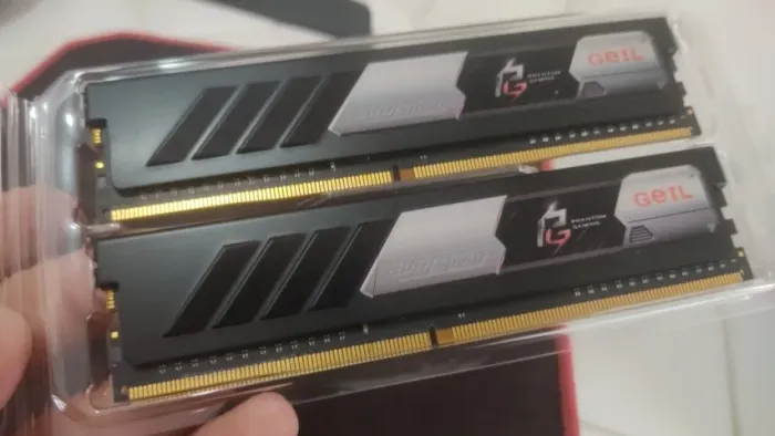 Memória 16gb(2x8) DDR4 RAM Geil EVO Spear 3000MHz