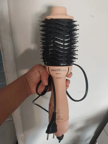 Escova secadora e alisadora