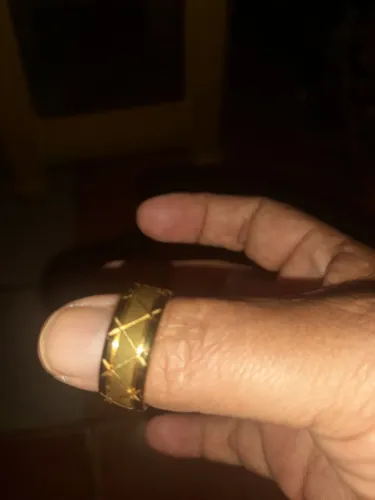 Aliança de tungstênio com 8 banhos de ouro 18 número 20