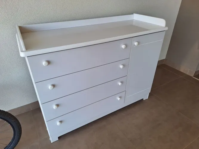 Cômoda