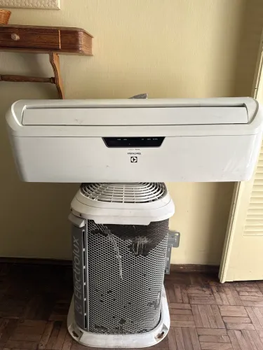 AR CONDICIONADO ELECTROLUX - COMPRESSOR COM PROBLEMA