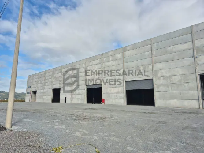 Galpão Industrial para Locação em Tijucas/SC | Próximo ao Fashion Outlet e BR-101