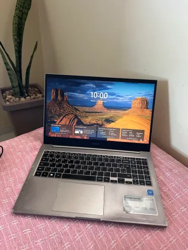 Notebook Samsung Book E20