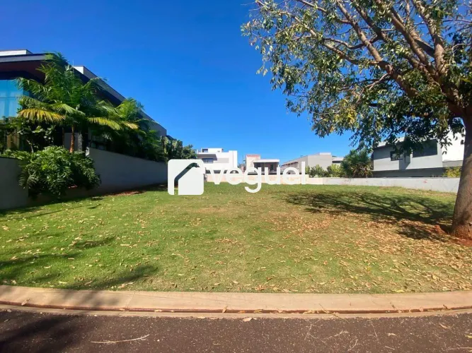 Terreno de Ilha com 504m² à venda no Condomínio Buganville no Olhos D'água, Ribeirão Preto