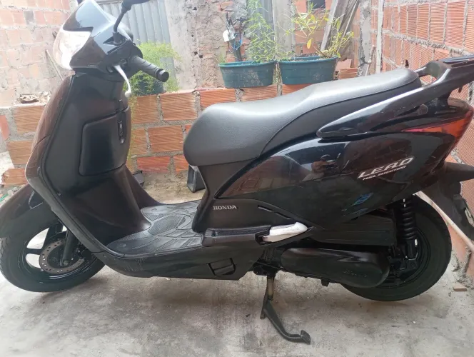 Honda 14 mil Km rodada ..