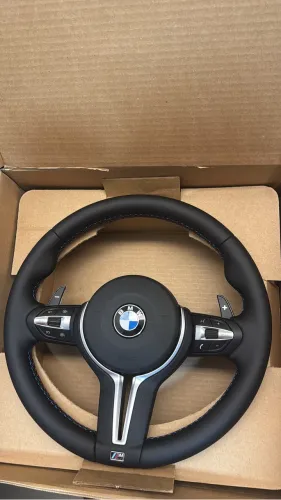 Volante Bmw M performance 
