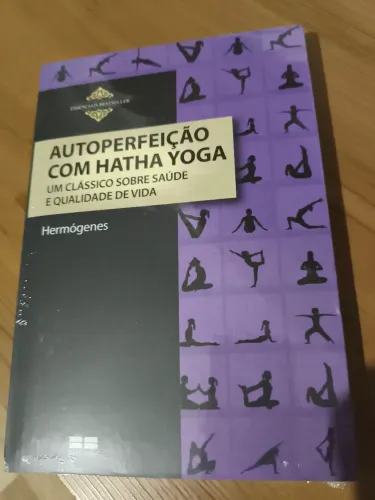 Livro Autoperfeição com Hatha Yoga