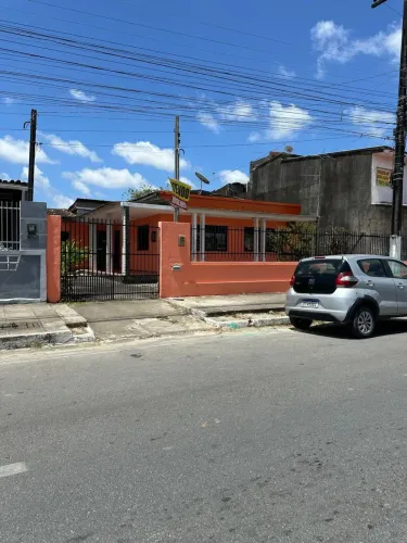 Casa Ampla em Área Comercial Excelente Oportunidade!