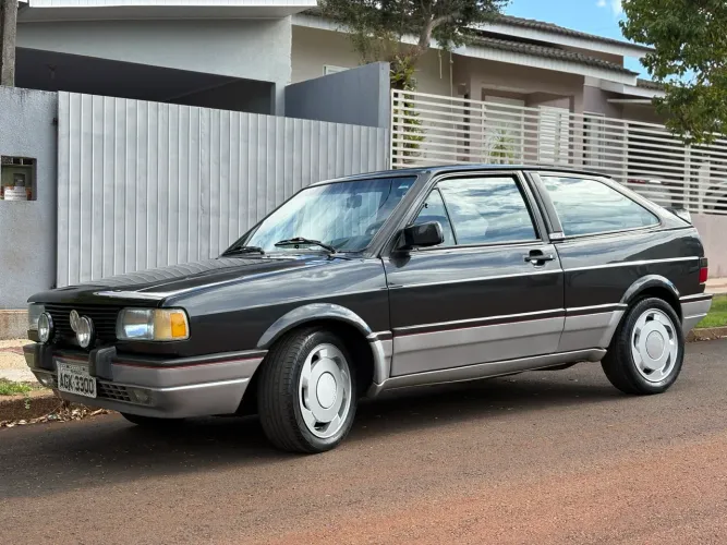 Volkswagen Gol Geração I GTI 2.0 8V 120cv Gasolina Mec. 2P 1992