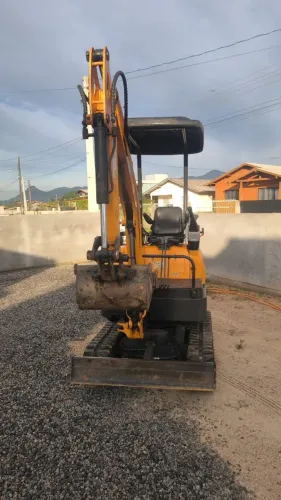 Vendo mini escavadeira plx
