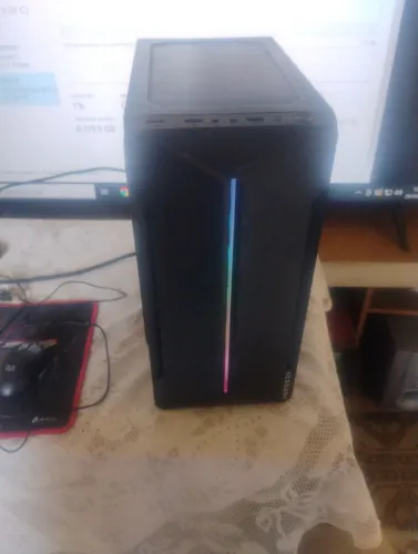 Vendo Pc gamer xeon E5-2620 v3 , 16 GB de RAM DDR4 2666 MHz GTX 1050 sdd 240 e Aircole Rgb