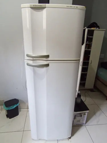 Geladeira Eletrolux DC39