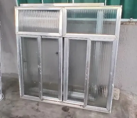 Janela de alumínio 1,20 x 1,20 4 folhas