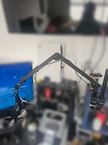 Suporte articulado - Microfone / Webcam / Etc.