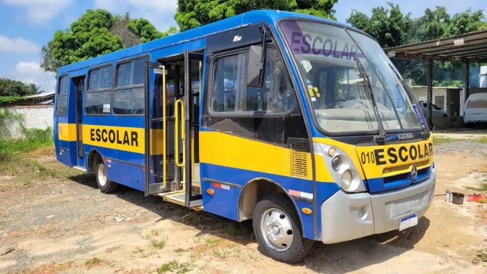 Microônibus Transporte Escolar