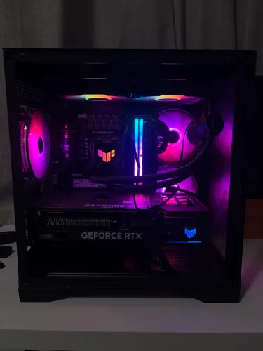 Pc gamer top roda tudo no ultra (acompanha mouse e teclado hyperx)