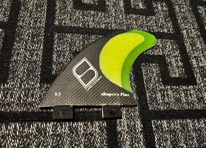 Quilha Central Shaper Fins Carbono Performance Core sistema Fcs